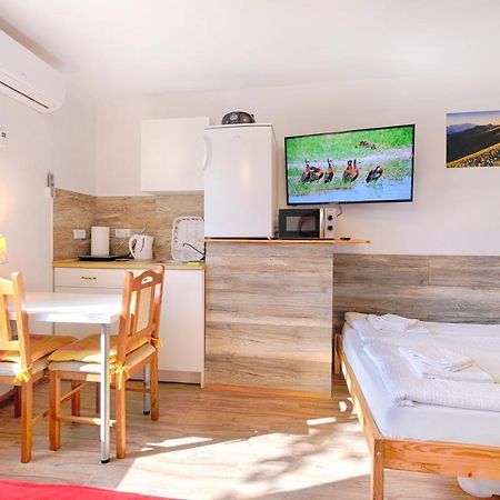 New Studio With Aircon & Free Parking Любляна Екстер'єр фото